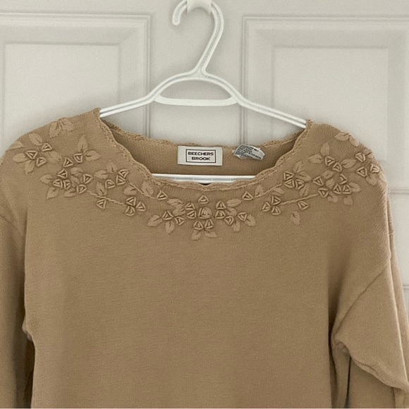 100% Cotton Long sleeves sweater, with handwoven ornaments - Picture 4 of 7